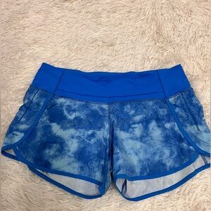 LuluLemon Size 8 Blue Tie-Dye Women's Shorts
